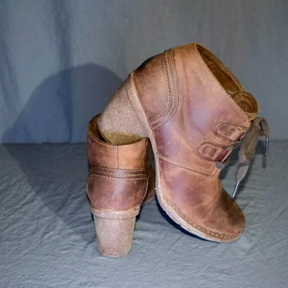 Clarks Artisan Carleta Lyon Brown Leather Lace-Up Ankle Boots Size 8.5 - Picture 3 of 4